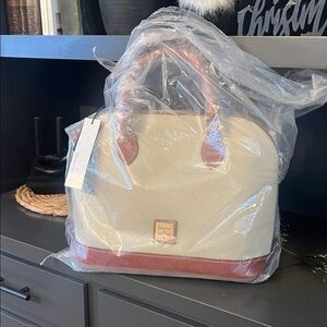 Dooney & Bourke